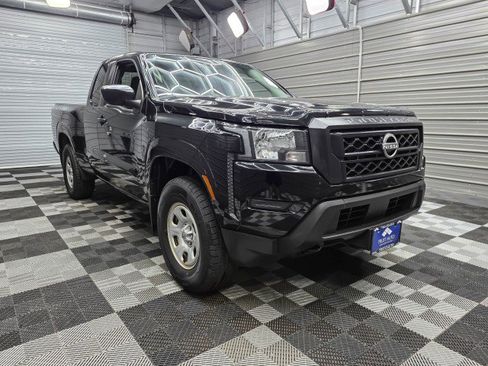 Used 2023 Nissan Frontier S AWD/4WD image 4