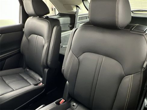 Used 2024 MAZDA CX-90 Plug-In Hybrid w/ Premium Pkg image 23