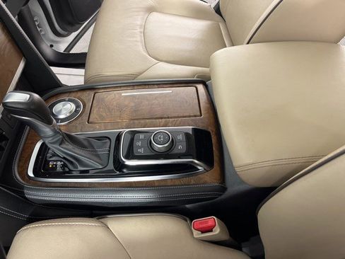 Used 2023 Nissan Armada SL image 24