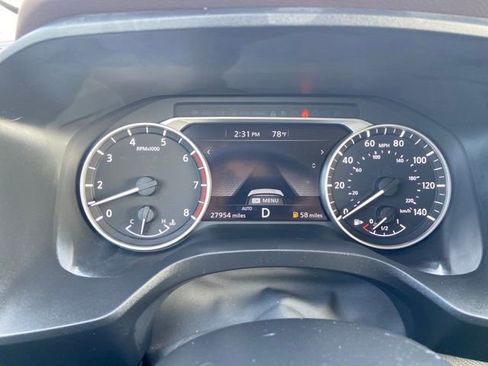 Used 2022 Nissan Rogue SV image 23