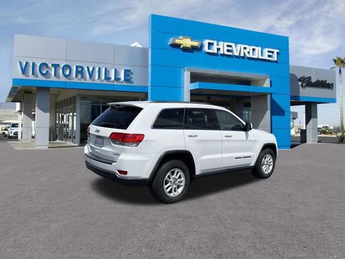 Used 2019 Jeep Grand Cherokee Laredo RWD image 5