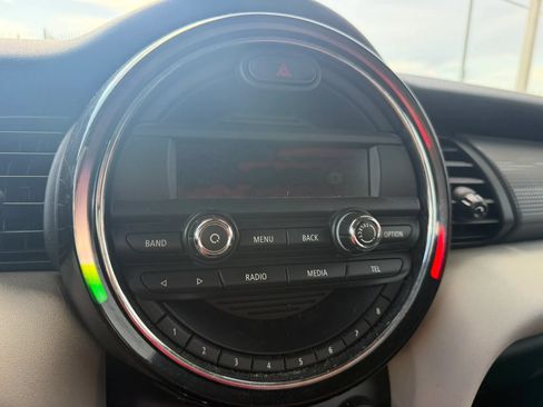 Used 2015 MINI Cooper 2-Door Hardtop FWD image 16
