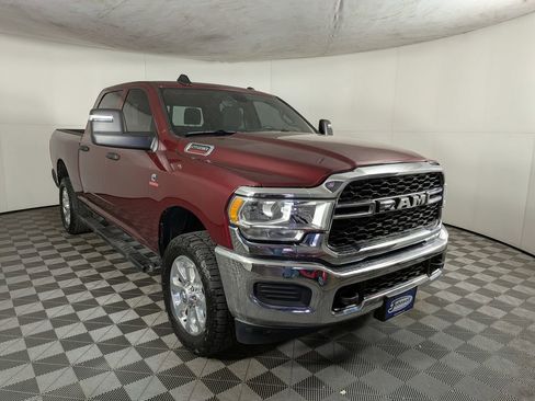 Certified 2024 RAM 2500 Tradesman w/ Chrome Appearance Group AWD/4WD image 6