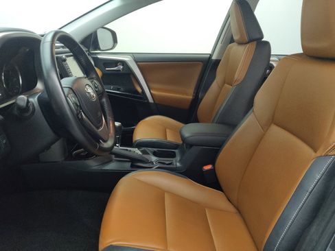 Used 2016 Toyota RAV4 Limited AWD/4WD image 17