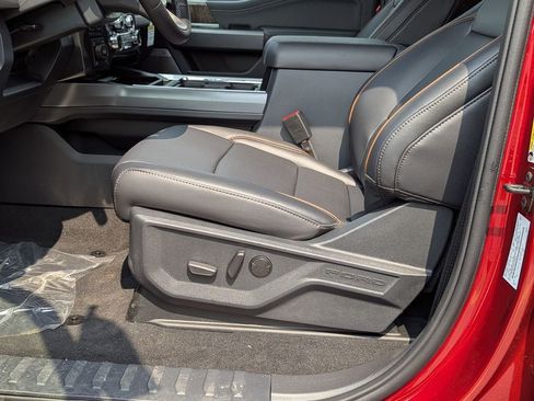 New 2025 Ford F350 Lariat w/ Lariat Ultimate Package image 6