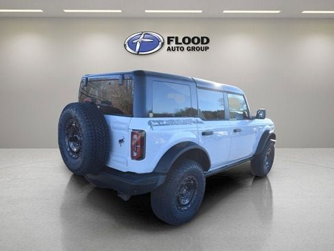New 2025 Ford Bronco Badlands w/ Sasquatch Package image 2