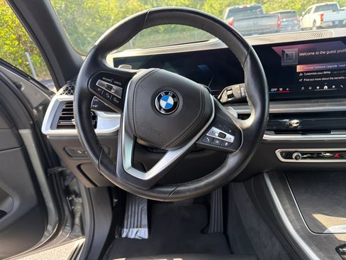 Used 2024 BMW X5 xDrive40i AWD/4WD image 14