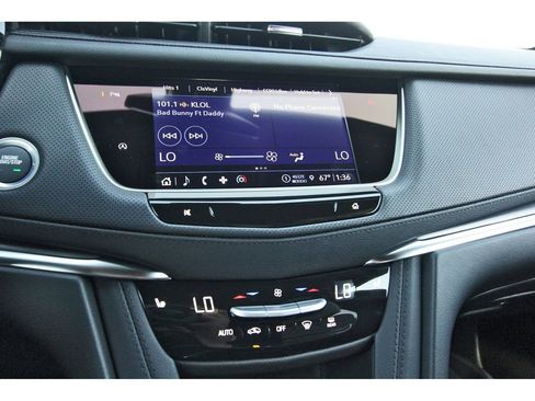 New 2026 Cadillac XT5 Luxury image 16