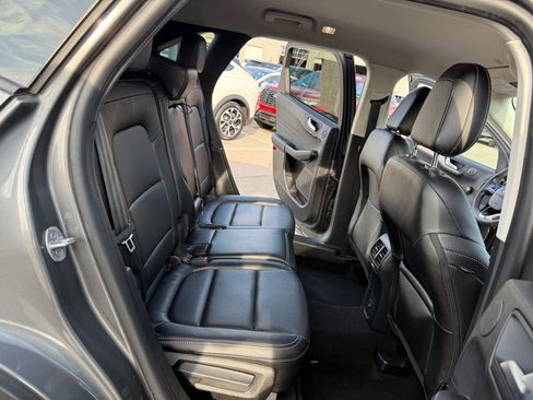 Used 2022 Ford Escape SEL w/ Technology Package image 21