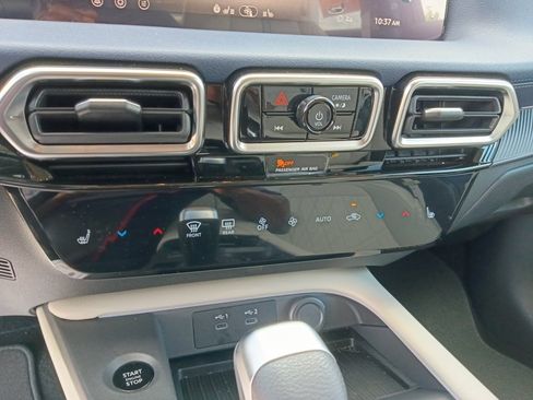 Used 2026 Nissan Sentra SL w/ Floor Mat Package FWD image 18