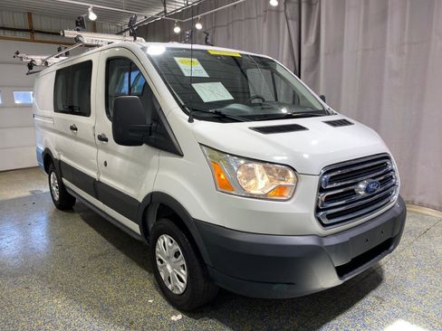 Used 2019 Ford Transit 250 130 Low Roof w/ Exterior Upgrade Package RWD image 5