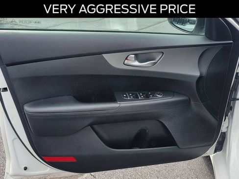 Used 2019 Kia Forte LXS FWD image 18