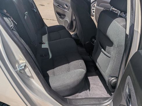 Used 2012 Chevrolet Cruze LT FWD image 13