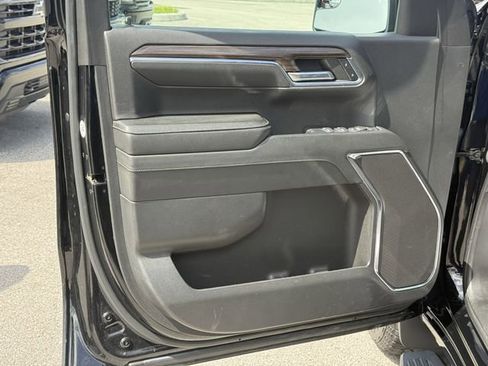 Used 2023 Chevrolet Silverado 1500 RST AWD/4WD image 33
