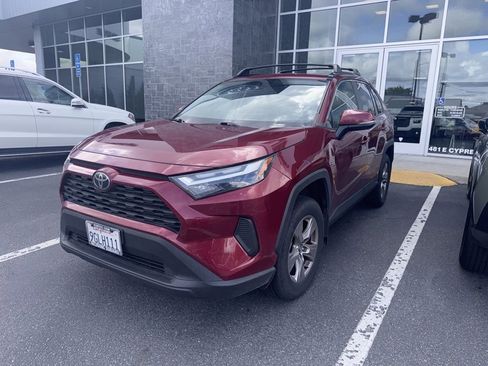 Used 2023 Toyota RAV4 XLE w/ Convenience Package image 3