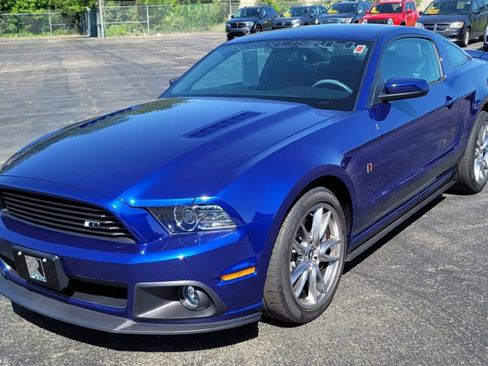 Used 2013 Ford Mustang GT Premium w/ GT Track Pkg RWD image 3