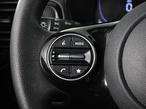 Used 2023 Kia Soul S FWD image 25