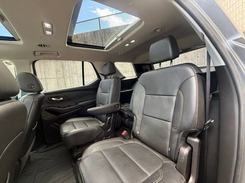 Used 2019 Chevrolet Traverse Premier w/ LPO, Floor Liner Package AWD/4WD image 18