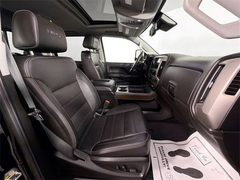 Used 2018 GMC Sierra 2500 Denali image 25
