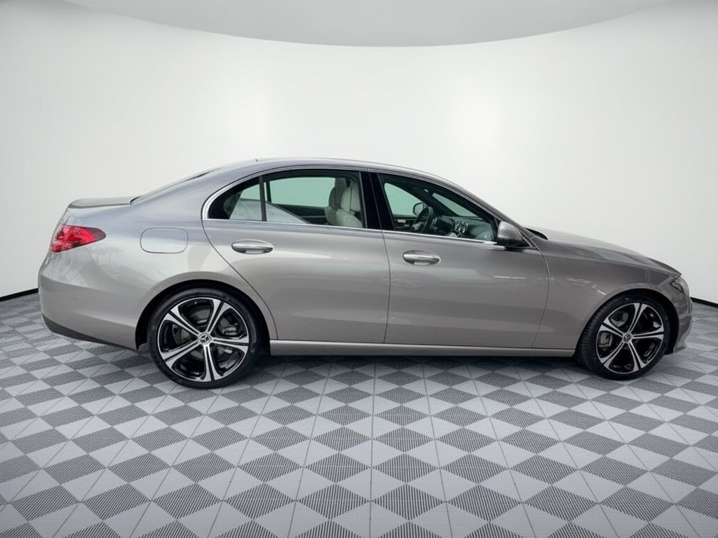 Used 2023 Mercedes-Benz C 300 Sedan image 8