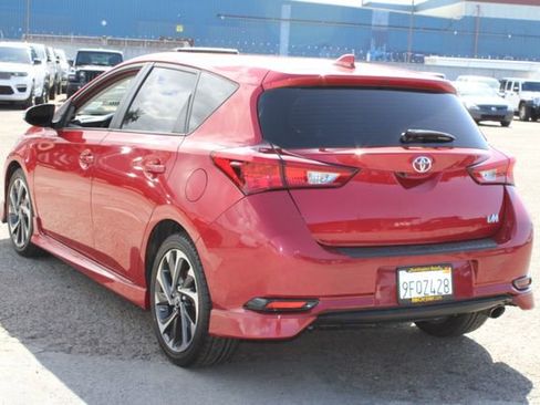 Used 2017 Toyota Corolla iM w/ Carpet Mat Package FWD image 3
