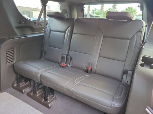 Used 2024 GMC Yukon XL Denali RWD image 20