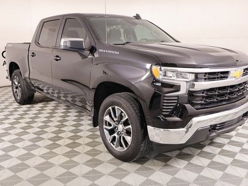 Used 2023 Chevrolet Silverado 1500 LT image 1