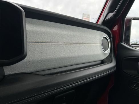 Used 2025 Jeep Wrangler Unlimited Sahara w/ Safety Group image 38