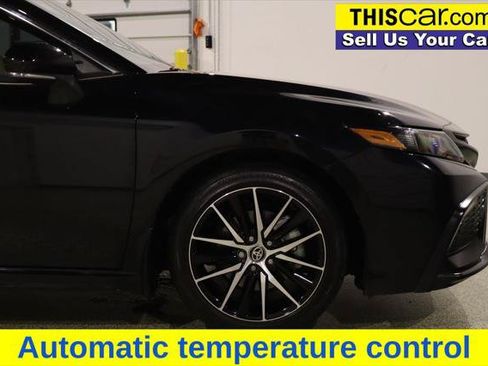 Used 2024 Toyota Camry SE FWD image 11