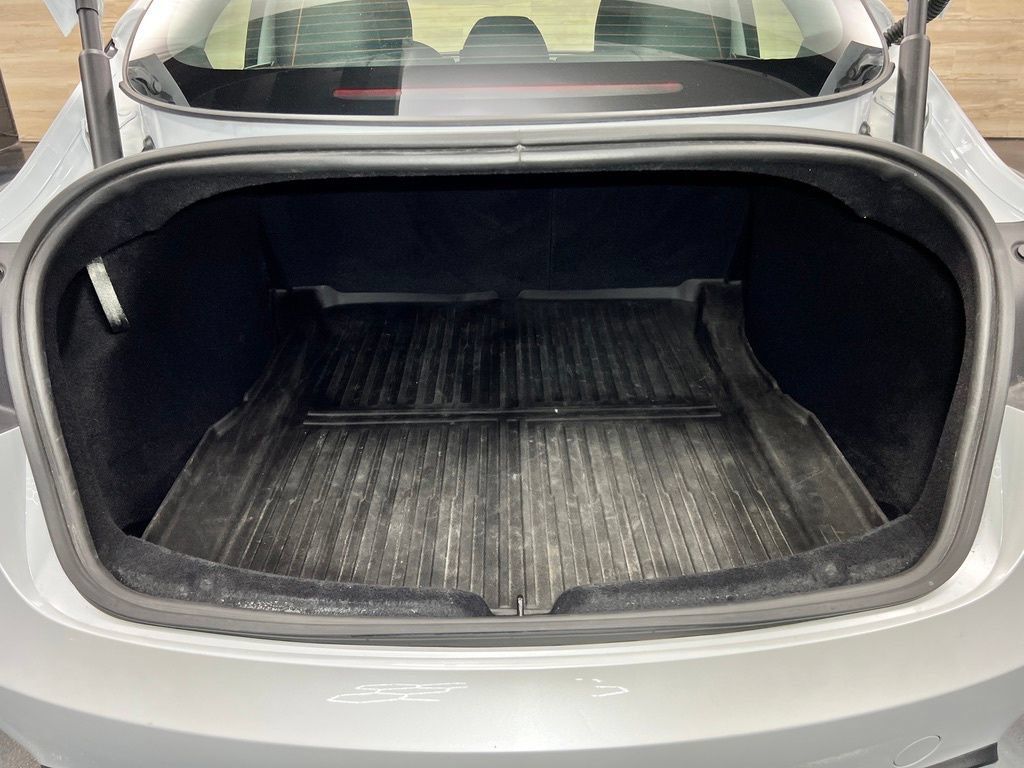 Used 2025 Tesla Model 3 Long Range RWD image 20