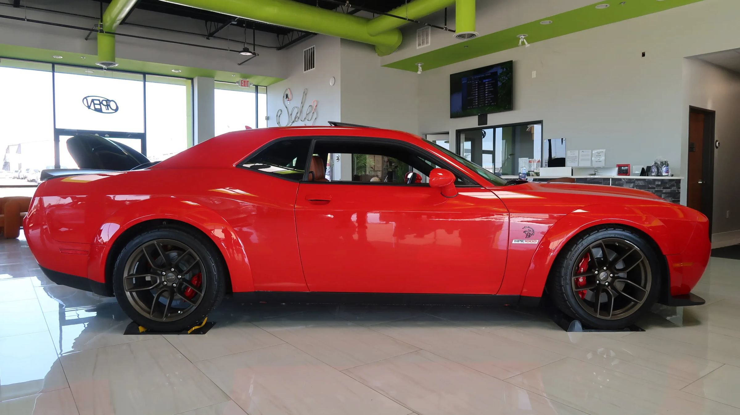 Used 2020 Dodge Challenger SRT Hellcat Redeye RWD image 5