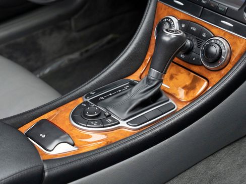 Used 2005 Mercedes-Benz SL 500 image 40