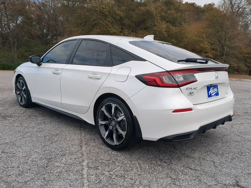 Used 2025 Honda Civic Sport Touring image 5