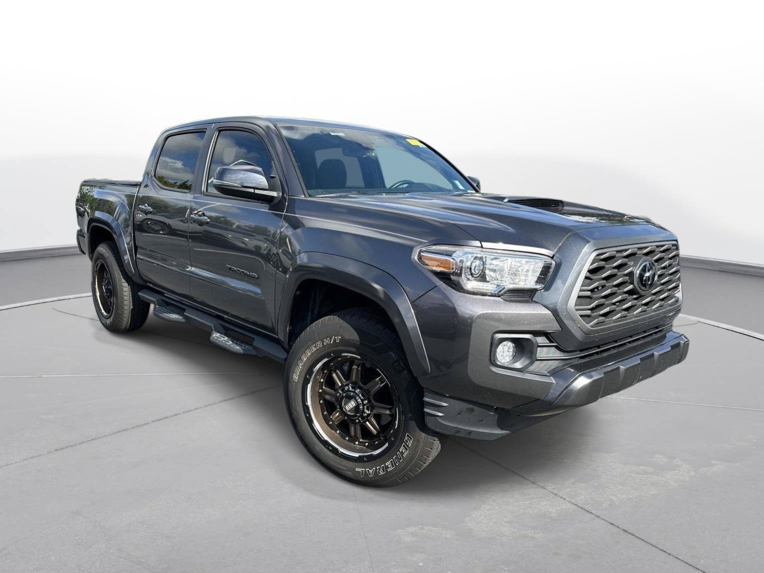 Used 2021 Toyota Tacoma TRD Sport AWD/4WD image 4