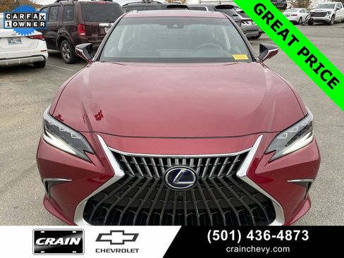 Used 2022 Lexus ES 300h Ultra Luxury image 2
