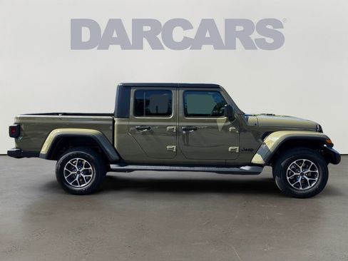 New 2026 Jeep Gladiator Sport AWD/4WD image 8