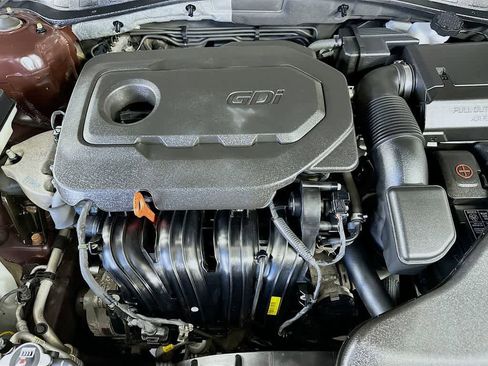 Used 2020 Kia Optima LX image 9