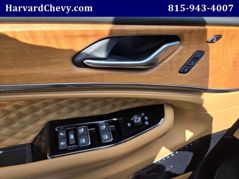 Used 2025 Jeep Grand Cherokee Summit w/ Adv Protech Group IV AWD/4WD image 40