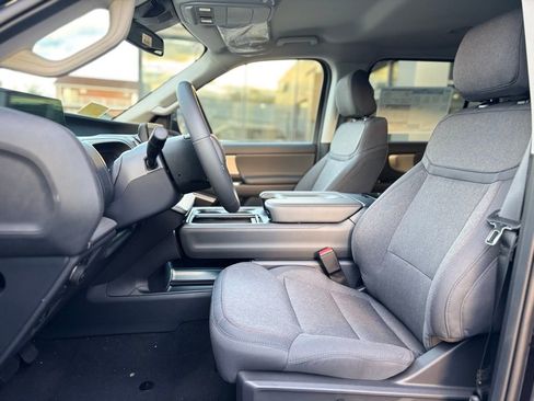 New 2025 Ford Expedition Max Active image 16