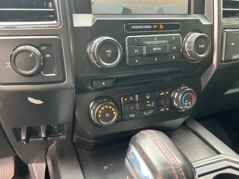 Used 2018 Ford F150 XLT w/ Equipment Group 302A Luxury RWD image 29
