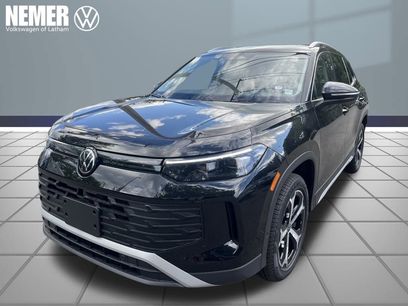 New 2025 Volkswagen Tiguan SE
