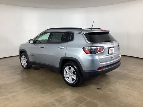 Used 2022 Jeep Compass Latitude w/ Convenience Group FWD image 14