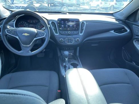Used 2022 Chevrolet Malibu LT image 20
