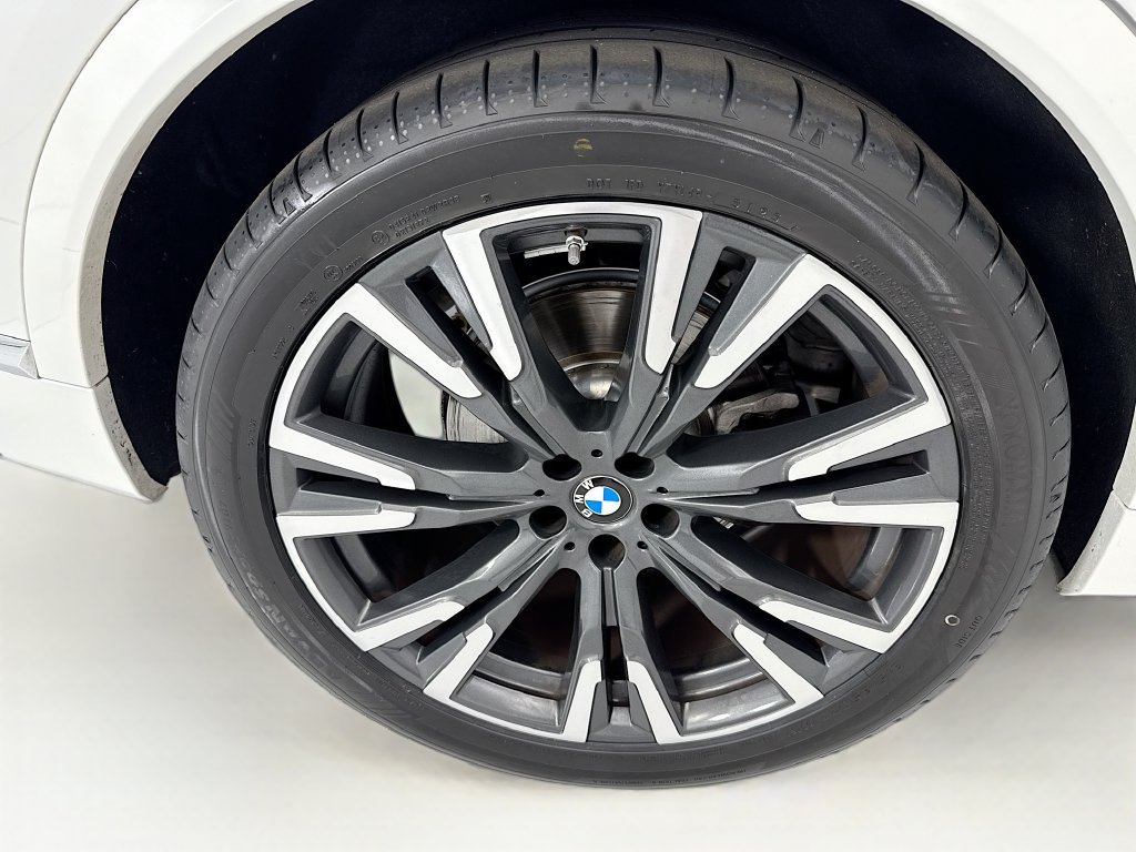 Certified 2024 BMW X7 xDrive40i AWD/4WD image 33