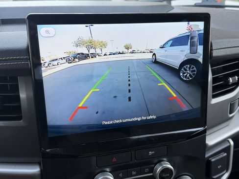 Used 2022 Ford Expedition XLT RWD image 12