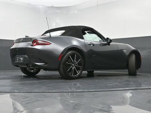 Used 2025 MAZDA MX-5 Miata Grand Touring RWD image 29