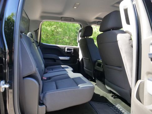 Used 2018 Chevrolet Silverado 1500 LT w/ All Star Edition AWD/4WD image 33