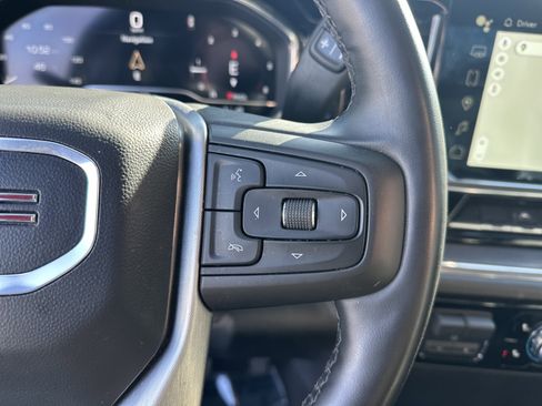 Used 2025 GMC Sierra 1500 SLT image 20