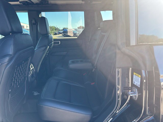 Used 2025 Ford Bronco Badlands AWD/4WD image 10