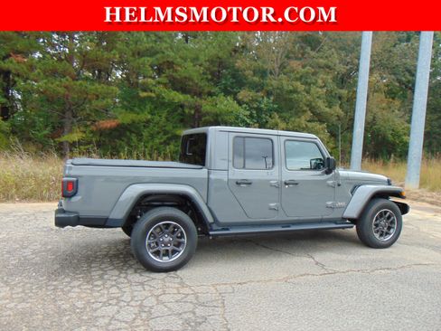 Certified 2023 Jeep Gladiator Overland image 15